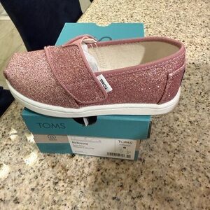 TOMS Kids Sparkly Pink Sneakers